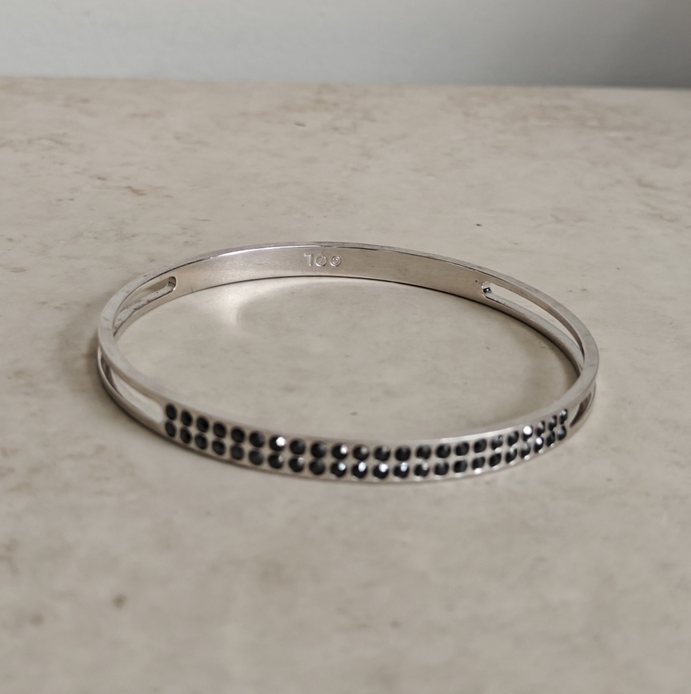 Elegant Signed Swarovski ( Swan Logo) Black Crystal Bangle Bracelet